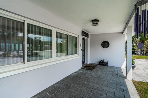 Casa en venta en Gulfport, Florida, 3 dormitorios, 213.86 m2 № 1736356 - foto 7