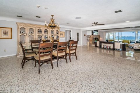 Casa en venta en Gulfport, Florida, 3 dormitorios, 213.86 m2 № 1736356 - foto 10