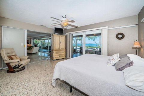 Casa en venta en Gulfport, Florida, 3 dormitorios, 213.86 m2 № 1736356 - foto 24
