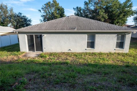 House in Clermont, Florida 3 bedrooms, 144.18 sq.m. № 2121667 - photo 9
