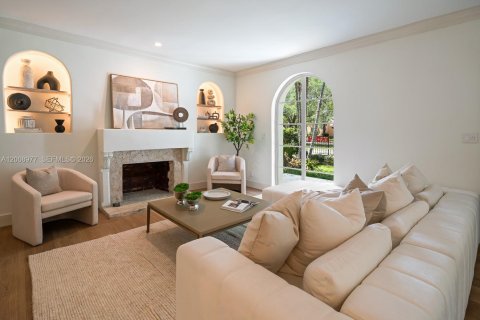 Villa ou maison à vendre à Coral Gables, Floride: 6 chambres, 401.24 m2 № 2084844 - photo 13