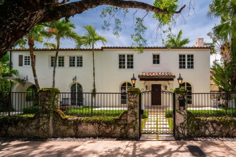 Villa ou maison à vendre à Coral Gables, Floride: 6 chambres, 401.24 m2 № 2084844 - photo 3