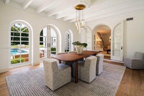 Villa ou maison à vendre à Coral Gables, Floride: 6 chambres, 401.24 m2 № 2084844 - photo 20
