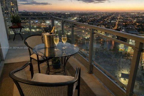Condo à Miami, Floride, 1 chambre № 2152503