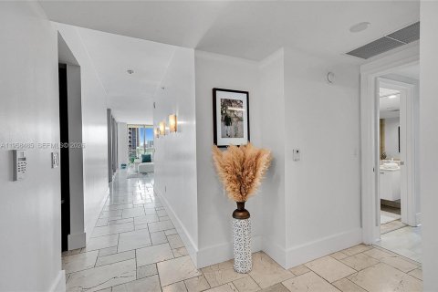 Купить кондоминиум в Холливуд, Флорида 3 спальни, 214.42м2, № 2020340 - фото 10