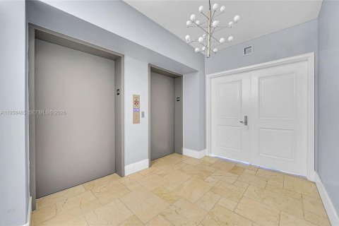 Купить кондоминиум в Холливуд, Флорида 3 спальни, 214.42м2, № 2020340 - фото 9