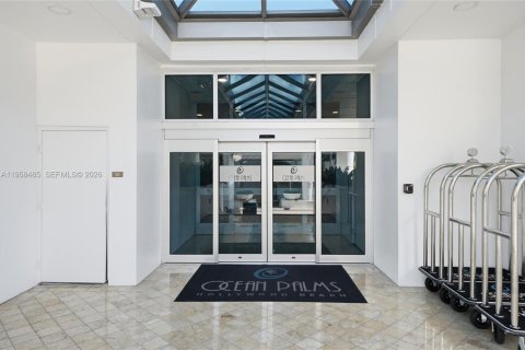 Купить кондоминиум в Холливуд, Флорида 3 спальни, 214.42м2, № 2020340 - фото 4