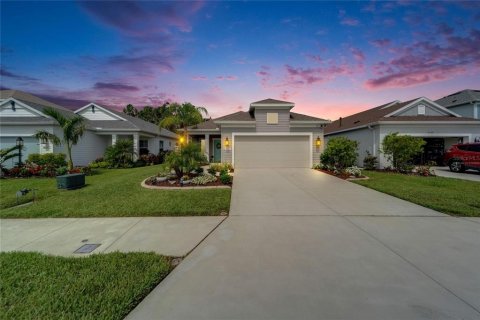 House in Parrish, Florida 3 bedrooms, 164.07 sq.m. № 1686626 - photo 3