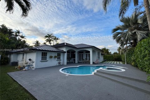 Villa ou maison à vendre à Miami, Floride: 5 chambres № 1997477 - photo 6