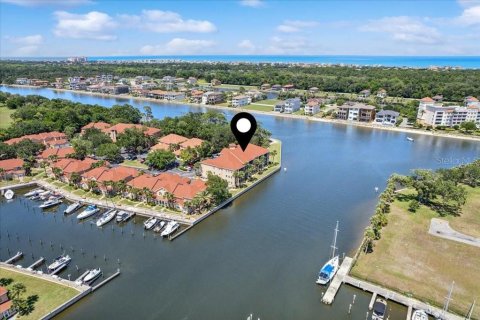 Condo in Palm Coast, Florida, 2 bedrooms  № 1740548 - photo 14