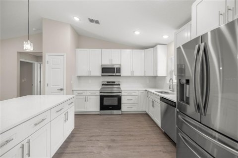 Casa en venta en Ocklawaha, Florida, 3 dormitorios, 137.31 m2 № 1901477 - foto 9