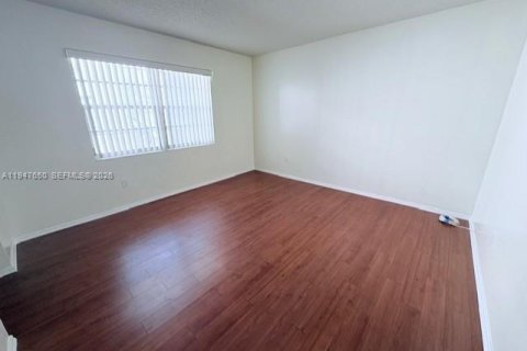 Снять в аренду кондоминиум в Майами, Флорида 1 спальня, 75.16м2, № 2003926 - фото 7