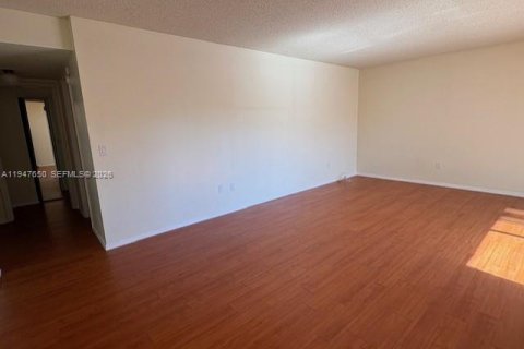 Снять в аренду кондоминиум в Майами, Флорида 1 спальня, 75.16м2, № 2003926 - фото 11