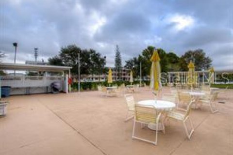 Condo in Saint Petersburg, Florida, 1 bedroom  № 1829510 - photo 29