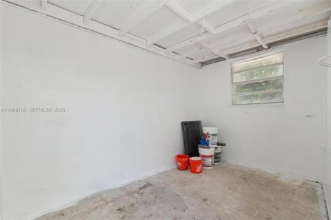 House in West Park, Florida 3 bedrooms, 102.38 sq.m. № 2067454 - photo 19