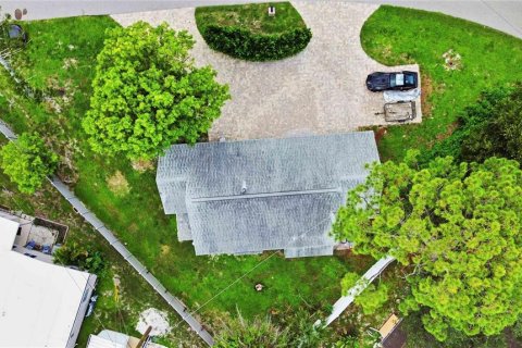 Villa ou maison à vendre à Sarasota, Floride: 2 chambres, 102.19 m2 № 2296501 - photo 3