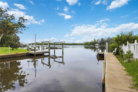 Villa ou maison à vendre à Sarasota, Floride: 2 chambres, 102.19 m2 № 2296501 - photo 30
