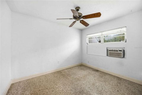 Villa ou maison à vendre à Sarasota, Floride: 2 chambres, 102.19 m2 № 2296501 - photo 17