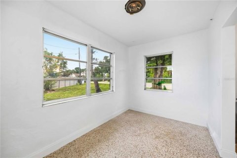 Villa ou maison à vendre à Sarasota, Floride: 2 chambres, 102.19 m2 № 2296501 - photo 22