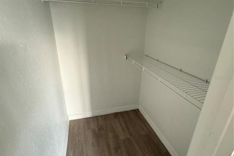 Condo in Orlando, Florida, 2 bedrooms  № 1835601 - photo 10