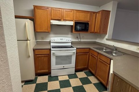 Condo in Orlando, Florida, 2 bedrooms  № 1835601 - photo 17