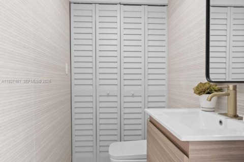 Купить виллу или дом в Майами-Бич, Флорида 3 спальни, 151.62м2, № 1995331 - фото 19