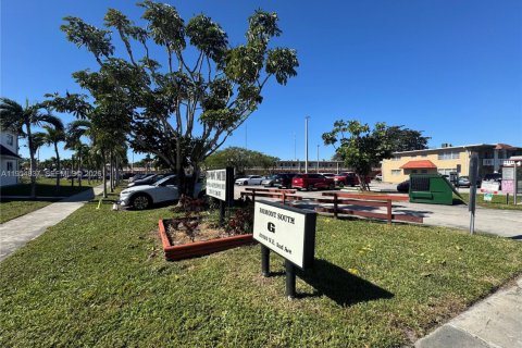 Condo à Miami Gardens, Floride, 1 chambre  № 2010708