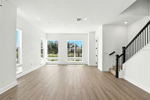 Adosado en alquiler en Orlando, Florida, 3 dormitorios, 193.7 m2 № 1884818 - foto 8