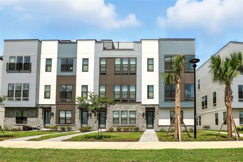 Adosado en alquiler en Orlando, Florida, 3 dormitorios, 193.7 m2 № 1884818 - foto 2