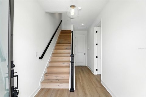 Adosado en alquiler en Orlando, Florida, 3 dormitorios, 193.7 m2 № 1884818 - foto 5