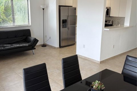 Apartamento en alquiler en Miami, Florida, 3 dormitorios, 109.35 m2 № 2031702 - foto 23