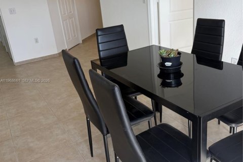 Apartamento en alquiler en Miami, Florida, 3 dormitorios, 109.35 m2 № 2031702 - foto 22
