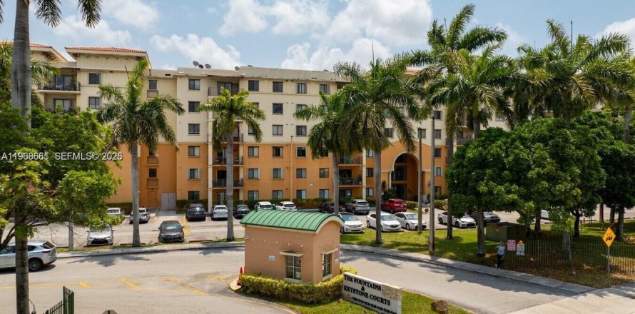 Apartamento en Miami, Florida 3 dormitorios, 109.35 m2 № 2031702