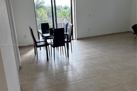 Apartamento en alquiler en Miami, Florida, 3 dormitorios, 109.35 m2 № 2031702 - foto 21