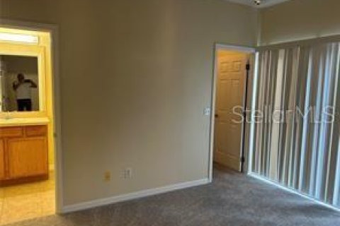 House in Clermont, Florida 3 bedrooms, 138.8 sq.m. № 2196142 - photo 17