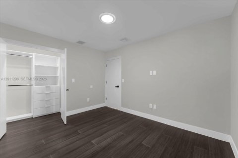 Villa ou maison à vendre à Miami Shores, Floride: 4 chambres, 271.46 m2 № 2171093 - photo 20