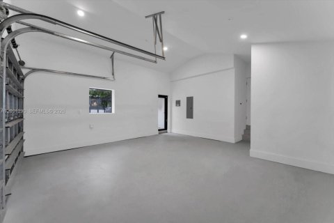 Villa ou maison à vendre à Miami Shores, Floride: 4 chambres, 271.46 m2 № 2171093 - photo 28