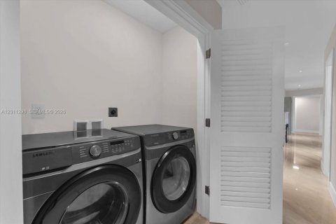 Villa ou maison à vendre à Miami Shores, Floride: 4 chambres, 271.46 m2 № 2171093 - photo 27
