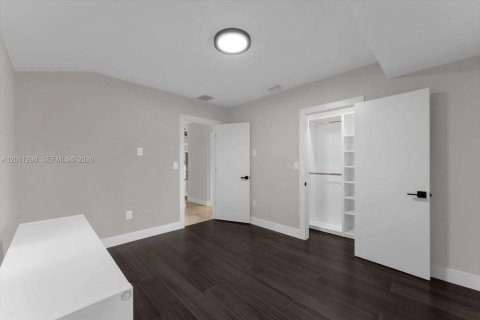Villa ou maison à vendre à Miami Shores, Floride: 4 chambres, 271.46 m2 № 2171093 - photo 25