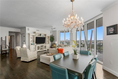 Condo in Tampa, Florida, 3 bedrooms № 2091674 - photo 19