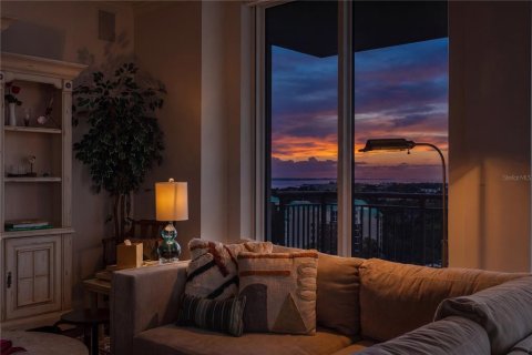 Condo in Tampa, Florida, 3 bedrooms № 2091674 - photo 14