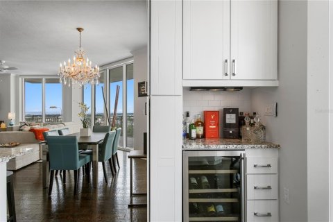 Condo in Tampa, Florida, 3 bedrooms № 2091674 - photo 28