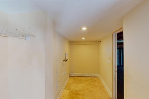 House in Clearwater, Florida 4 bedrooms, 248.05 sq.m. № 1733161 - photo 24