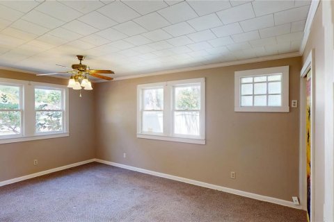House in Clearwater, Florida 4 bedrooms, 248.05 sq.m. № 1733161 - photo 19