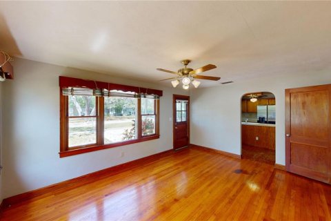 House in Clearwater, Florida 4 bedrooms, 248.05 sq.m. № 1733161 - photo 8