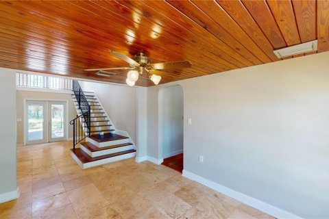 House in Clearwater, Florida 4 bedrooms, 248.05 sq.m. № 1733161 - photo 18