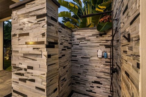 Villa ou maison à vendre à Tampa, Floride: 4 chambres, 432.46 m2 № 2388916 - photo 6