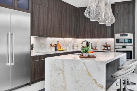 Villa ou maison à vendre à Tampa, Floride: 4 chambres, 432.46 m2 № 2388916 - photo 28