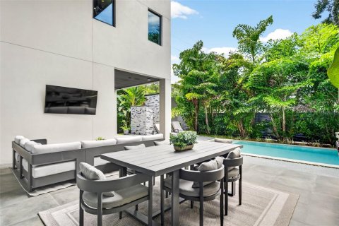 Villa ou maison à vendre à Tampa, Floride: 4 chambres, 432.46 m2 № 2388916 - photo 9