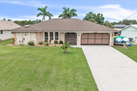 Casa en venta en Port Charlotte, Florida, 3 dormitorios, 208.01 m2 № 1900654 - foto 3